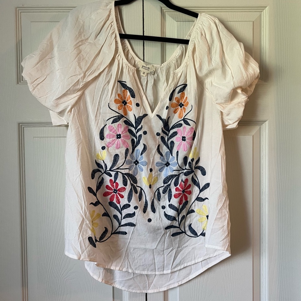 NWOT 1X Embroidered top from Perch